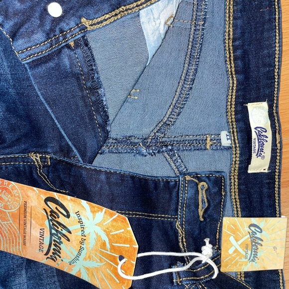 Fashionnova Jordana super stretch roll cuff denim shorts - Dark wash - Picture 7 of 8